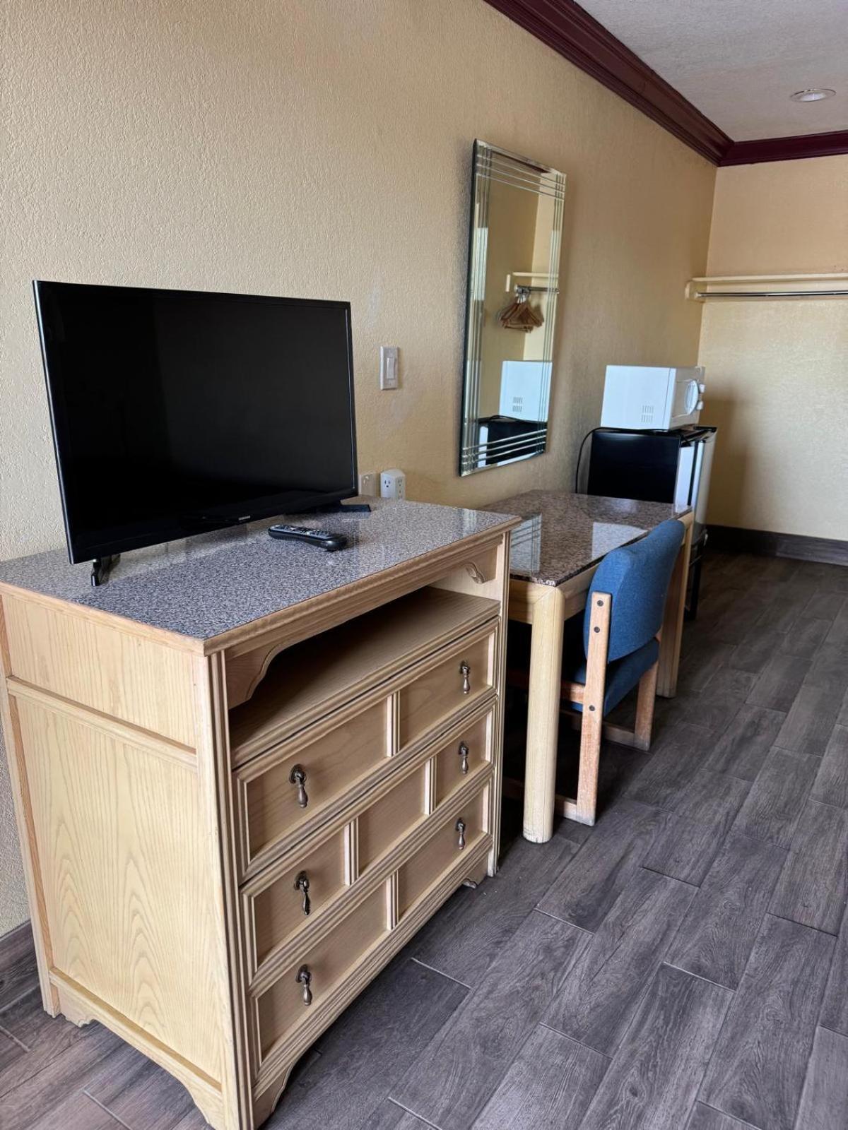 Sunstar Inn Los Banos Dış mekan fotoğraf